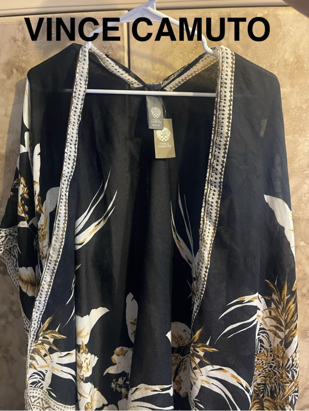 Vince Camuto Cape Small NWT